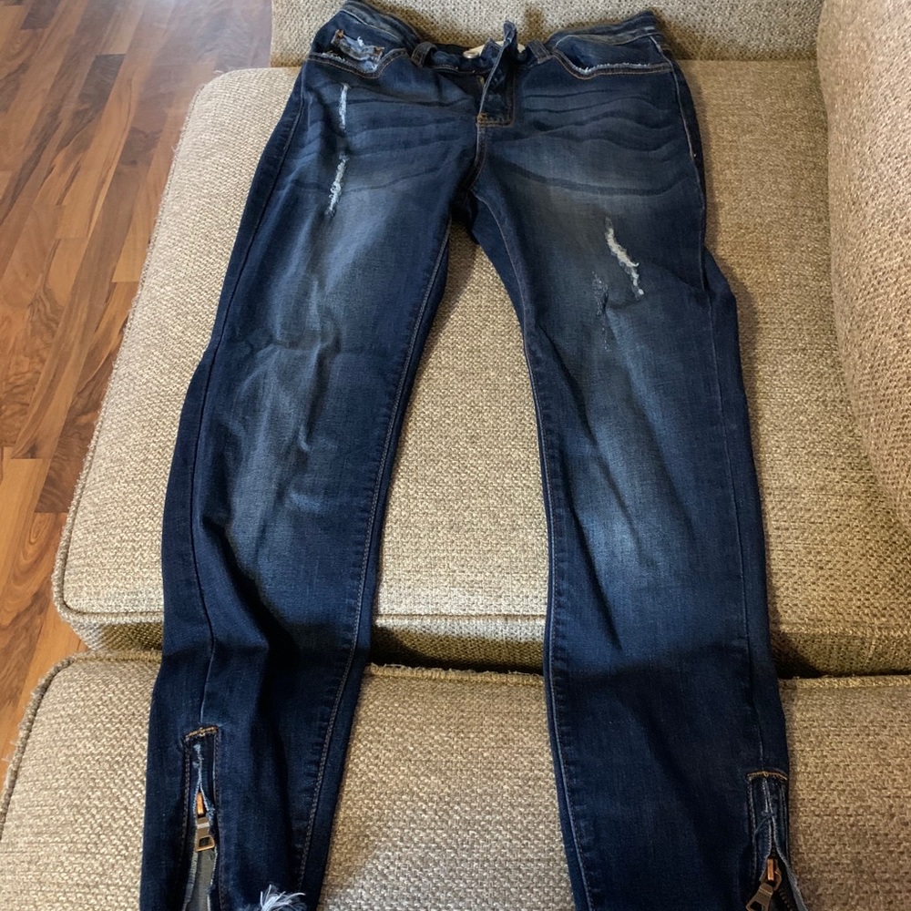 Kancan size 27 jeans